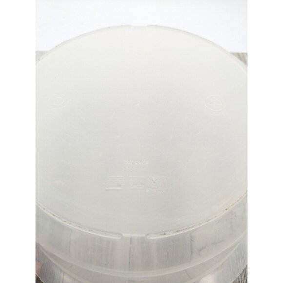 Vintage Rubbermaid Easy Find #D Round 3.2 QT Container NO LID - Picture 4 of 5